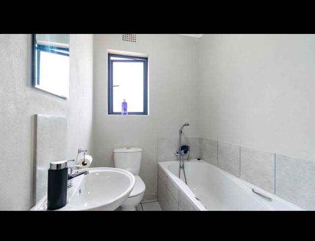 3 BEDROOM APARTMENT FOR SALE IN KENLEAF